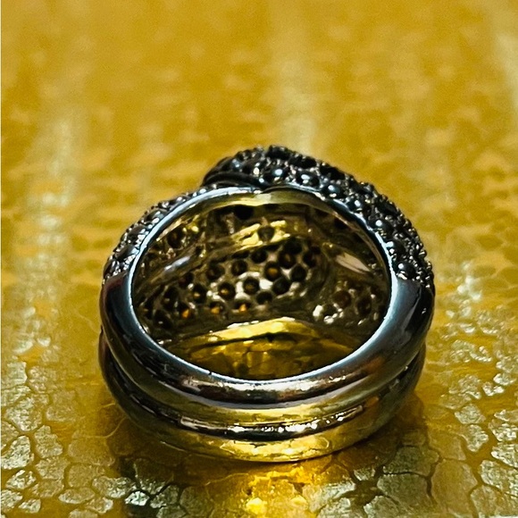 Rhodium plated black and clear pave set cubic zirconia Art deco style ring sz.7 - Picture 4 of 8